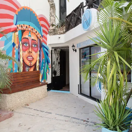 Moonshine Hotel-2