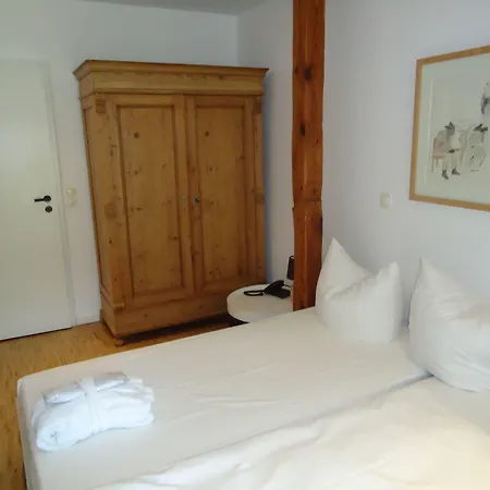 Seehotel Am Neuklostersee-2