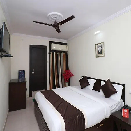 Oyo 23009 Hotel Maxx-2