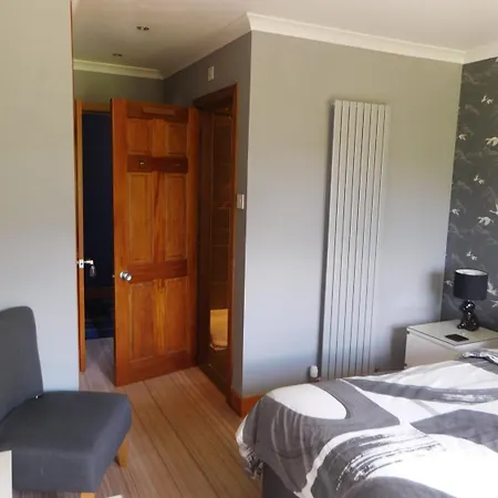 Riverside House-3