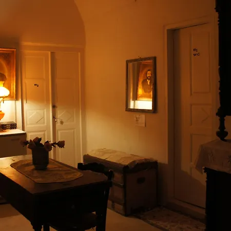 Marcos Rooms-3