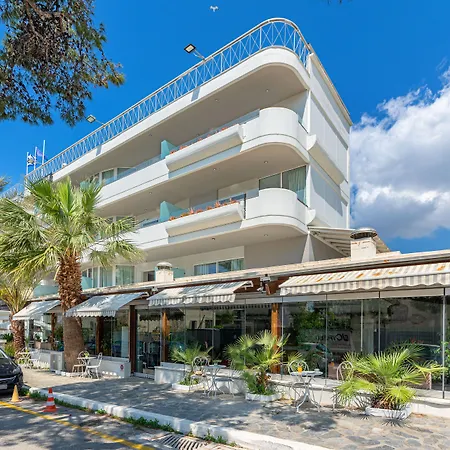 Maison 66, Riviera Hotels-3