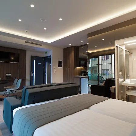Athens Platinum Rooms And Suites-3