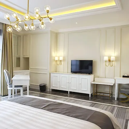 Grand Senyum Hotel, Tugu Yogyakarta-2