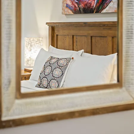 Airlie Guest House-3