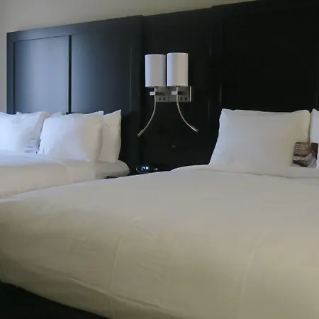 Comfort Inn & Suites Cedar Rapids Cid Eastern Iowa Airport-3