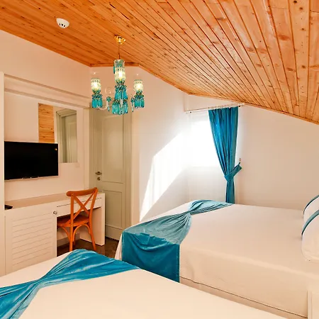 Dam Hotel Lara-3