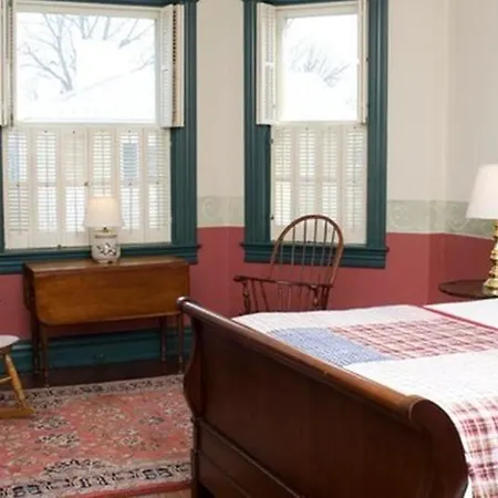 Frederick House-3