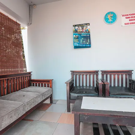 Oyo 208 G House-2