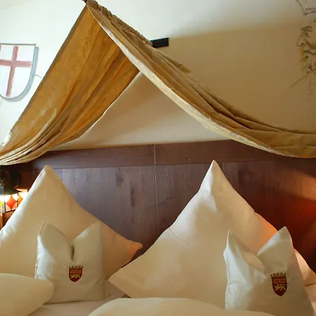 Mittelalterhotel-Gästehaus Rauchfang-2