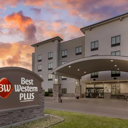 Best Western Plus Williston Hotel & Suites-3