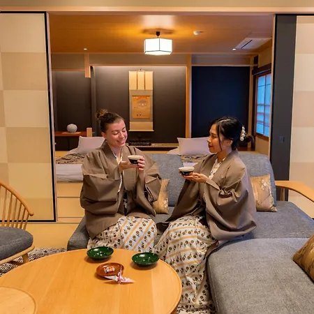 Nishiyama Ryokan Established In 1953-3