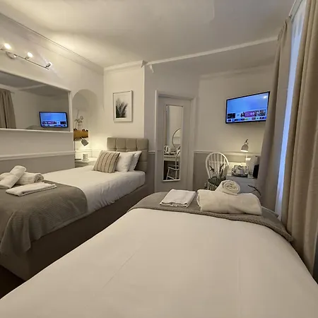 Central Hotel-2