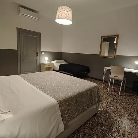 Corte Loredana Only Adult - No Housekeeping-2