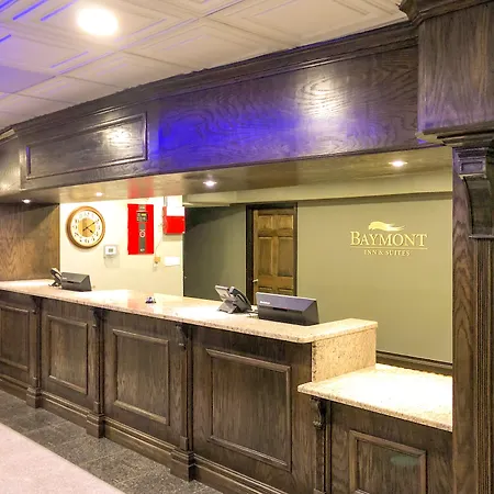 Baymont By Wyndham Ferndale/Royal Oak-3