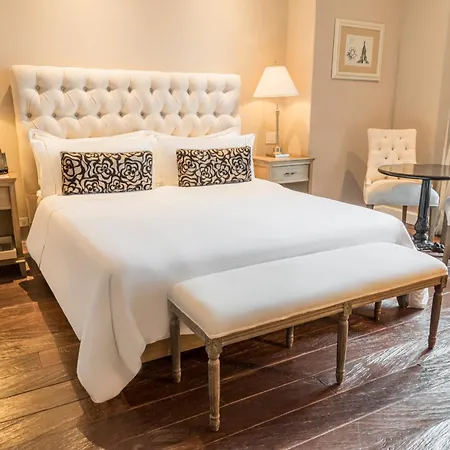 Bastion Luxury Hotel-2