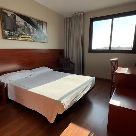 B&B HOTEL Tarragona Reus-3
