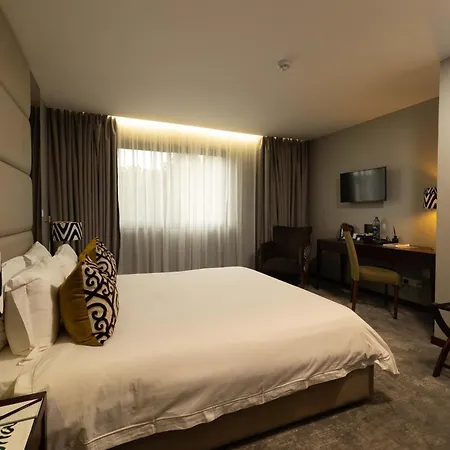 Fiesta Residences Boutique Hotel And Serviced Apartments.-3