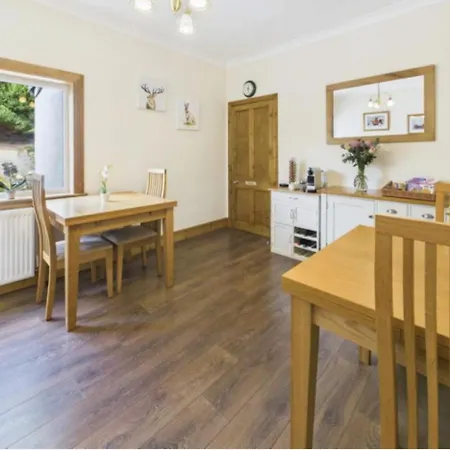 Strathview Lodge B&B-2