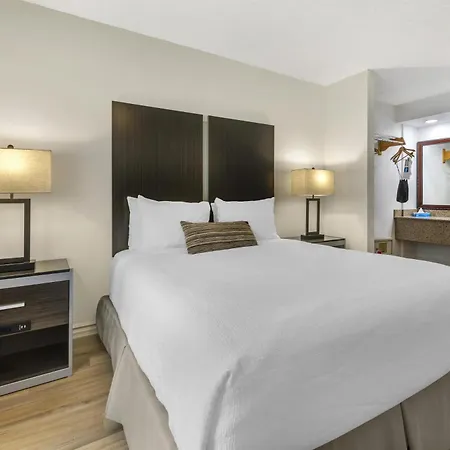 Best Western Pier Point Inn-3
