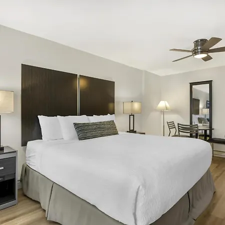 Best Western Pier Point Inn-3
