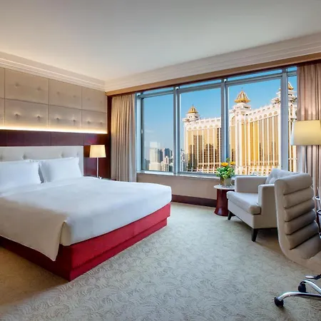 Broadway Hotel-3