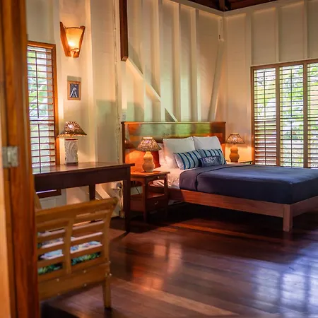 Bluff Beach Retreat-2
