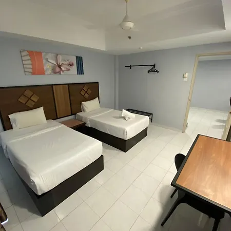 Leisure Cove Hotel And Apartments-2