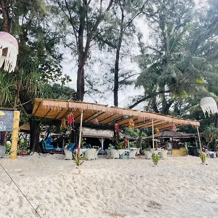 Bamboo Bungalows-2
