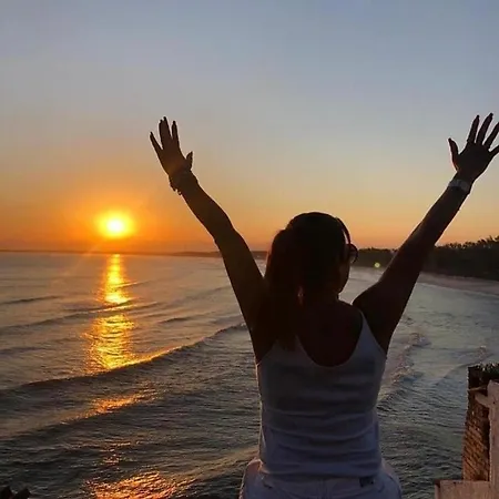 Pousada Marambaia Cafe - Praiana, Economica, Com Cafe Da Manha, Piscina E Hidromassagem Ao Ar Livre - Frente Para O Mar-2