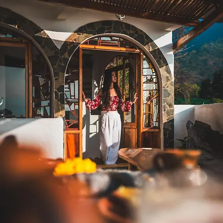 Lush Atitlan-3