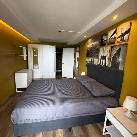 Deluxe Beach Residence-3