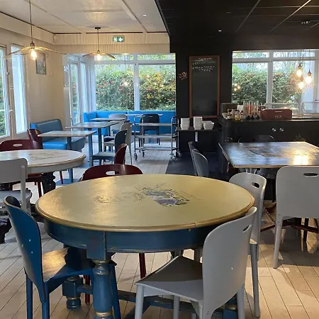 Brit Hotel Le Polder-3