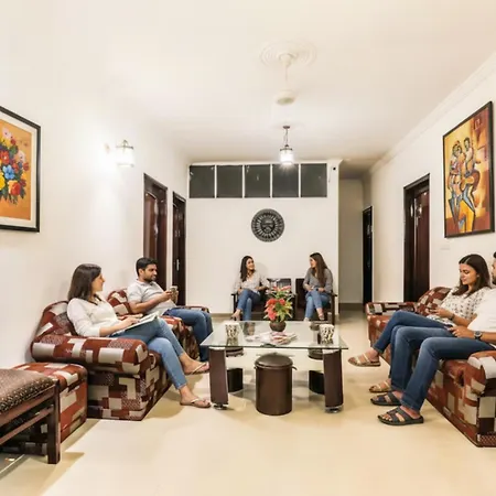 Via Hemkunt Mansion - Nr Noida Sector-15 Metro-2