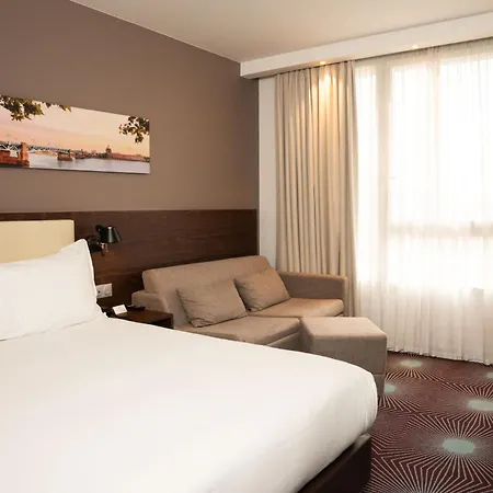 OSKO Hôtel Toulouse Aéroport-2