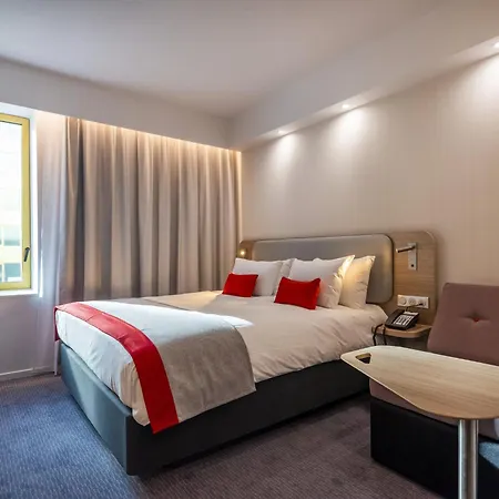 Holiday Inn Express - Nice - Grand Arenas By Ihg-3