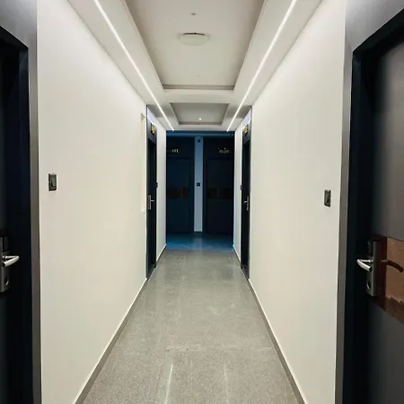 Hotel Skyview Suites & Studios-3