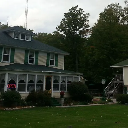 Maple Lane Empire-2