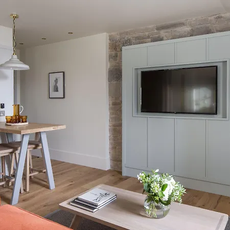 Abbey Strand Apartments, At Holyrood-2