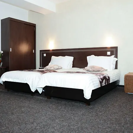 Hotel Razvan-2