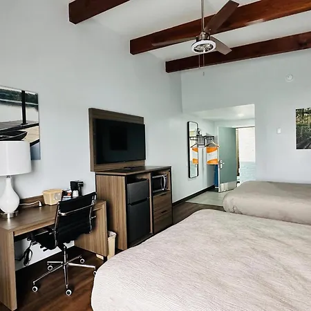 Quality Inn - On The Lake Clarksville-Boydton-2