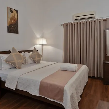 The Empyrean Airport Transit Hotel- 5 Mins From The Airport, Free Airport Pick Or Drop, 24 Hr Front Desk-3