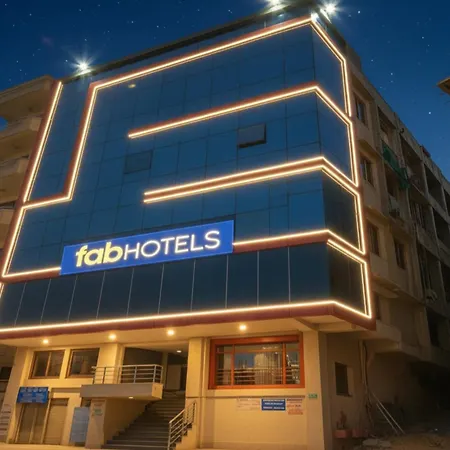 Fabhotel The Golf Inn - Nr Botanical Garden Metro-2