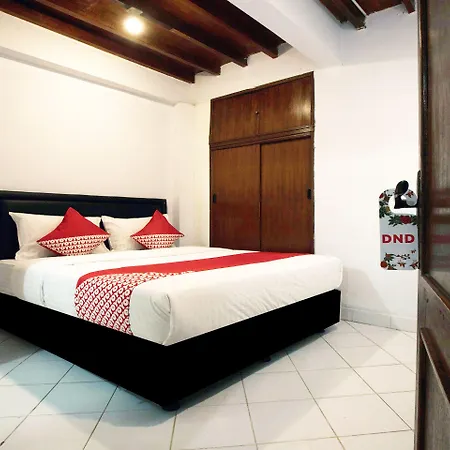 Oyo 146 Menteng Residence-2