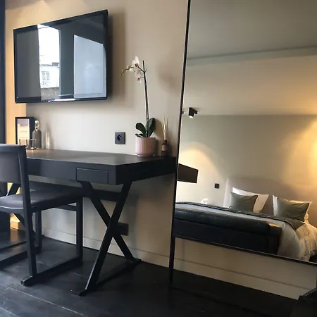 Antwerp Museum Suites-3