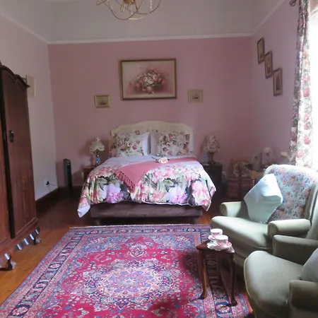 Betty'S Boutique Hotel-3