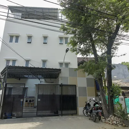 Reddoorz Near Central Park Mall-2
