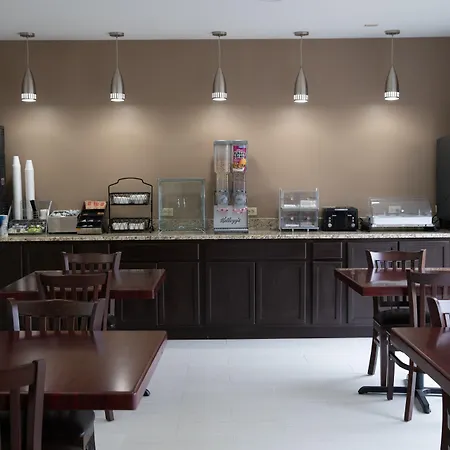 Americinn By Wyndham Fort Atkinson-3