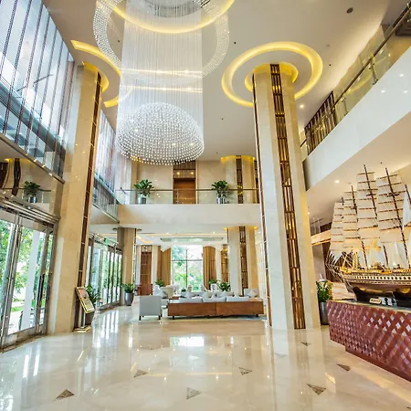 Central Luxury Hạ Long Hotel-2