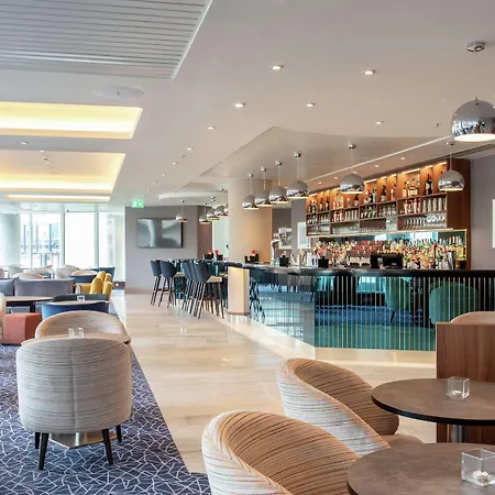 Hilton Garden Inn London Heathrow Terminal 2 And 3-2
